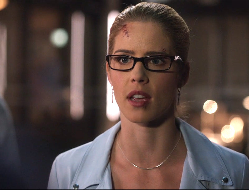 Felicity Smoak bar earrings