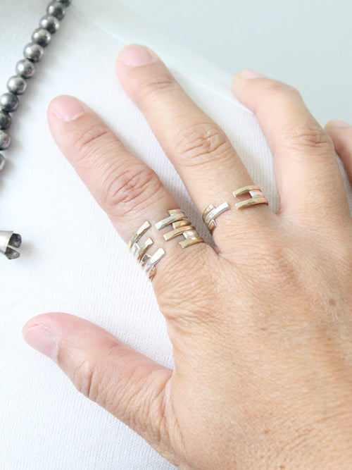 Mixed metal adjustable stacking rings