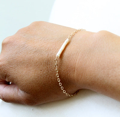 Delicate Pearl Bracelet